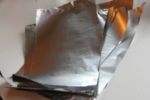 Apakah Aluminium Foil Bisa Mengeringkan Pakaian?