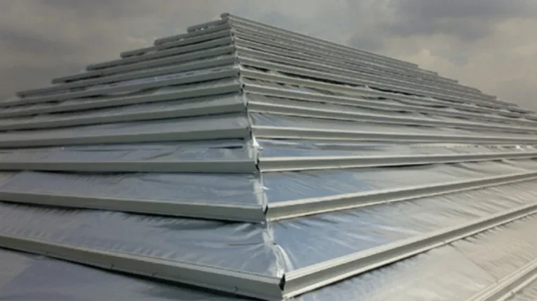Apa kelebihan memasang aluminium foil untuk atap?