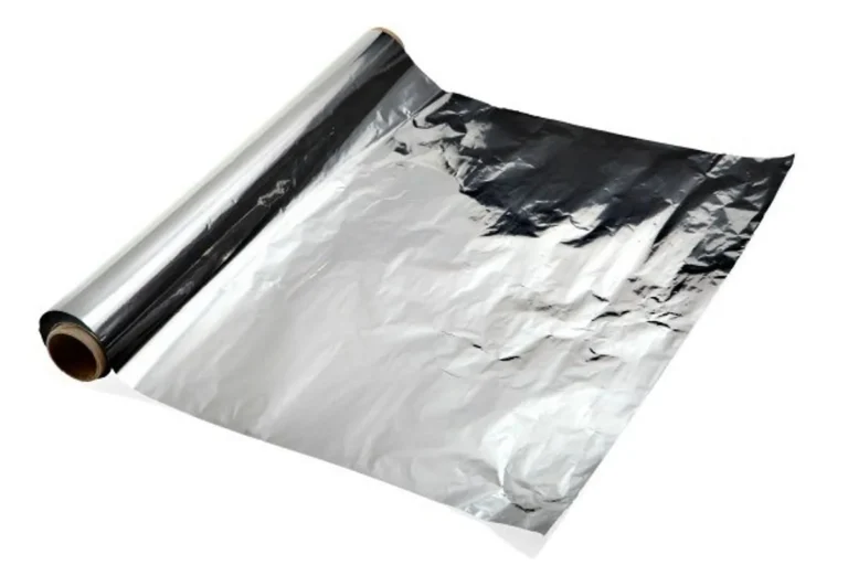 Perbedaan Antara Peredam Aluminium Foil dan Plastik Wrap